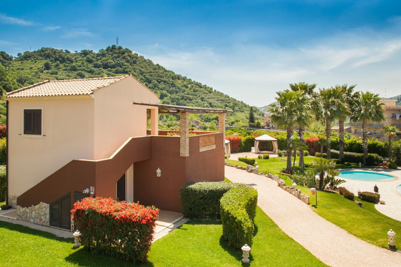 Alcantara Resort Di Charme Adults Only Gaggi Екстериор снимка