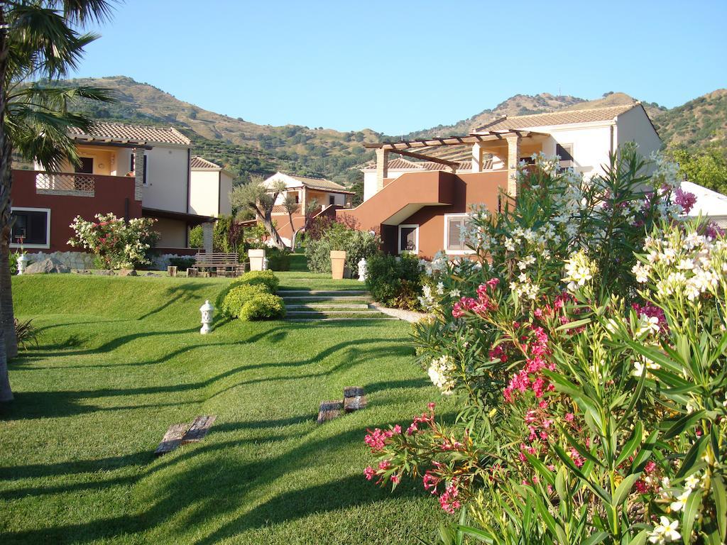 Alcantara Resort Di Charme Adults Only Gaggi Екстериор снимка